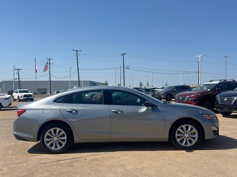 Used 2025 Chevrolet Malibu LT FWD image 26