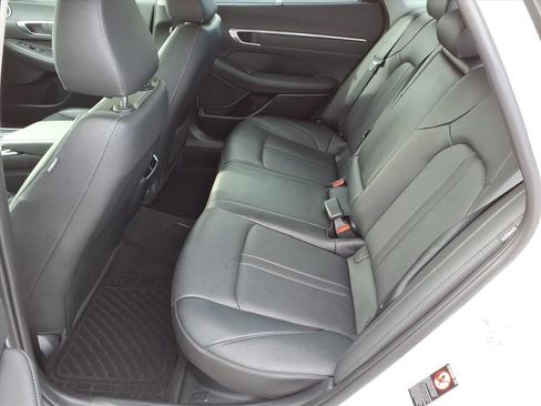 Used 2022 Hyundai Sonata Limited image 11