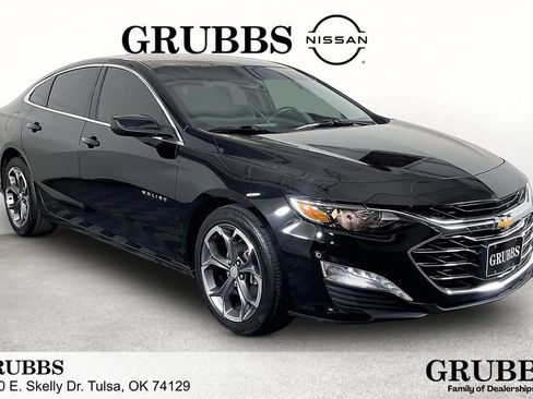 Used 2024 Chevrolet Malibu LT FWD image 1