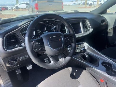 Used 2022 Dodge Challenger R/T Scat Pack image 5