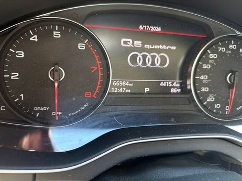 Used 2019 Audi Q5 2.0T Premium w/ Convenience Package AWD/4WD image 12
