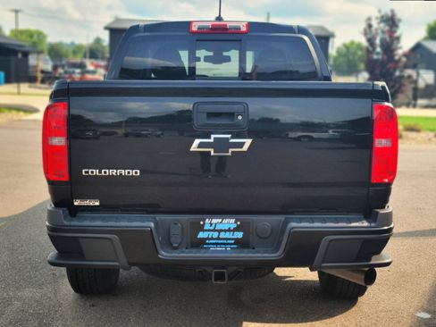 Used 2016 Chevrolet Colorado Z71 AWD/4WD image 5