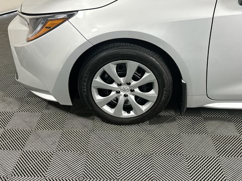 Certified 2025 Toyota Corolla LE FWD image 11