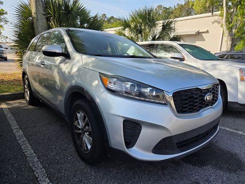 Used 2019 Kia Sorento L image 3