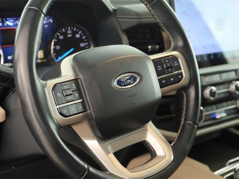 Used 2024 Ford Expedition Max Limited image 16