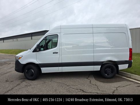 New 2026 Mercedes-Benz Sprinter 2500 image 2