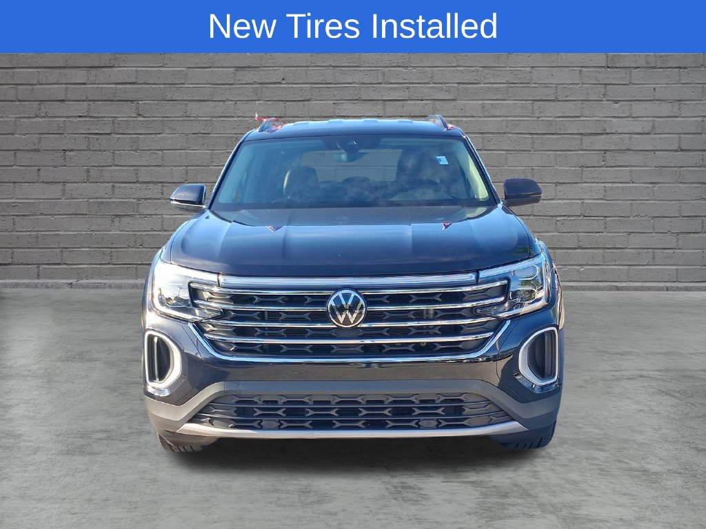 Used 2024 Volkswagen Atlas SE FWD image 2