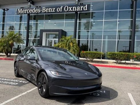 Used 2024 Tesla Model 3 Standard Range image 1