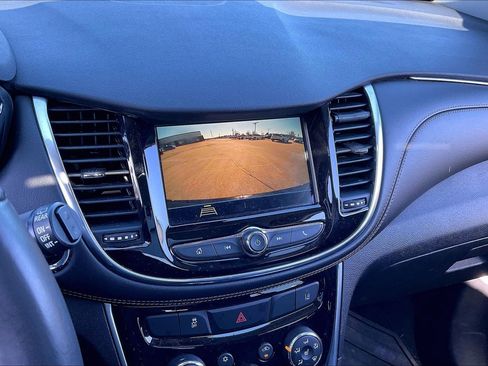 Used 2018 Chevrolet Trax Premier image 11