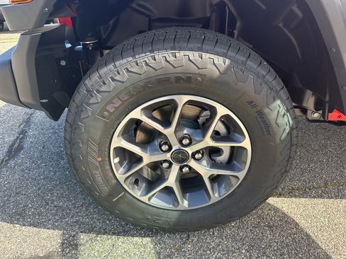 New 2025 Jeep Wrangler Sport S image 28