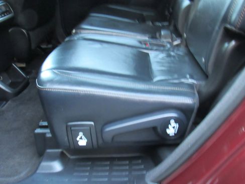 Used 2016 Toyota Highlander XLE w/ Protection Package #3 AWD/4WD image 17