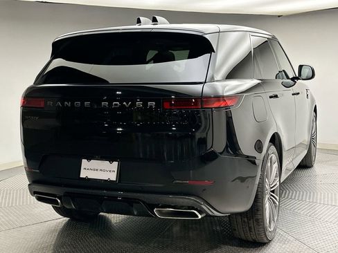 New 2026 Land Rover Range Rover Sport SE image 3