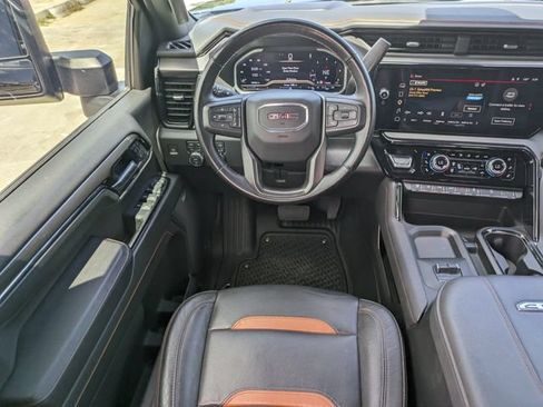 Used 2024 GMC Sierra 2500 AT4 w/ AT4 Premium Plus Package AWD/4WD image 16
