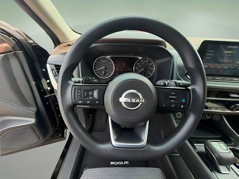 Used 2023 Nissan Rogue SV AWD/4WD image 20