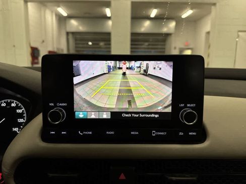 Used 2023 Honda HR-V LX image 23