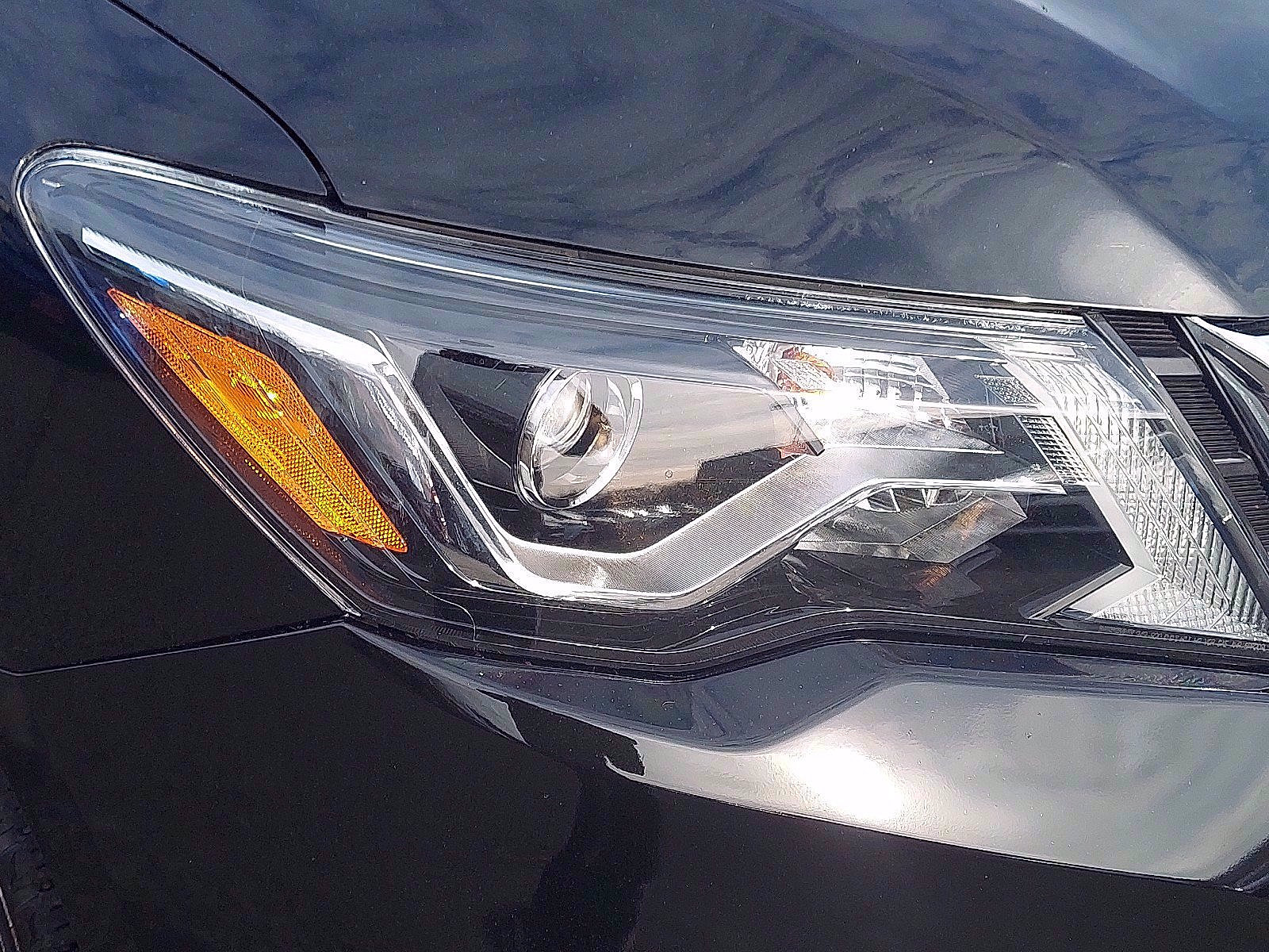 Used 2019 Nissan Pathfinder S AWD/4WD image 10