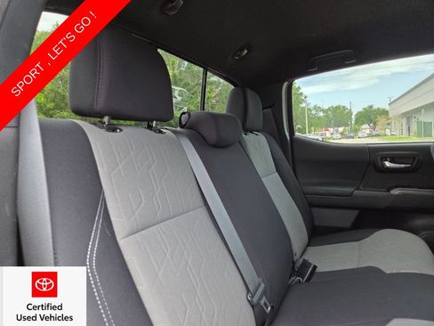 Used 2020 Toyota Tacoma TRD Sport w/ Technology Package AWD/4WD image 18