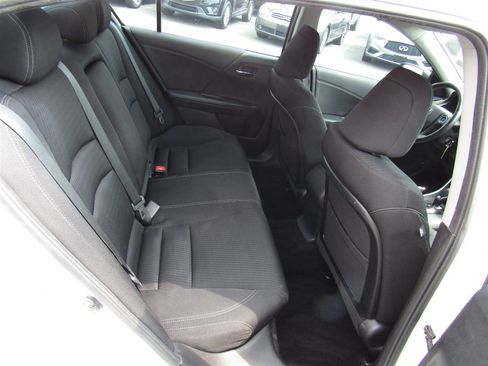 Used 2014 Honda Accord Sport image 18