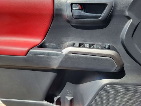 Certified 2023 Toyota Tacoma SR5 w/ Technology Package image 14