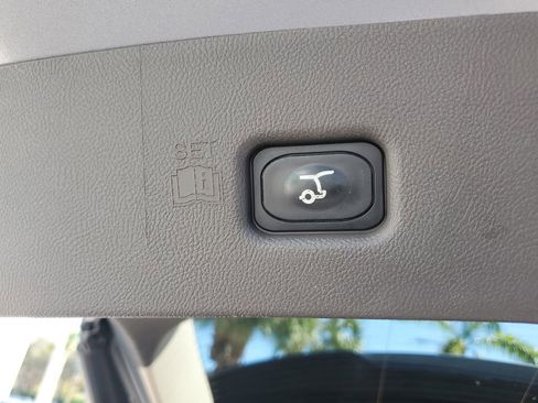 Used 2022 Lincoln Nautilus Reserve w/ Cargo Utility Package image 27