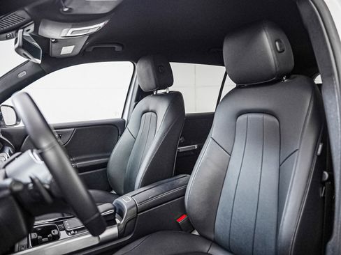 Certified 2023 Mercedes-Benz GLB 250 250 image 11