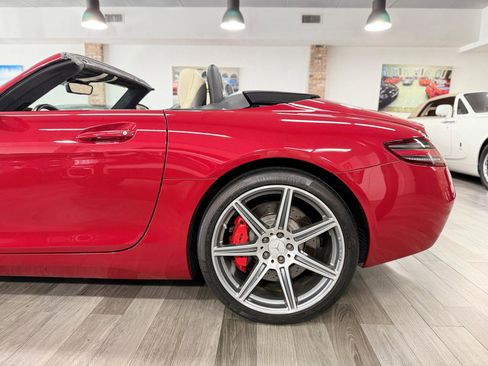Used 2012 Mercedes-Benz SLS AMG Roadster image 27