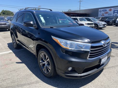 Used 2016 Toyota Highlander XLE FWD image 7