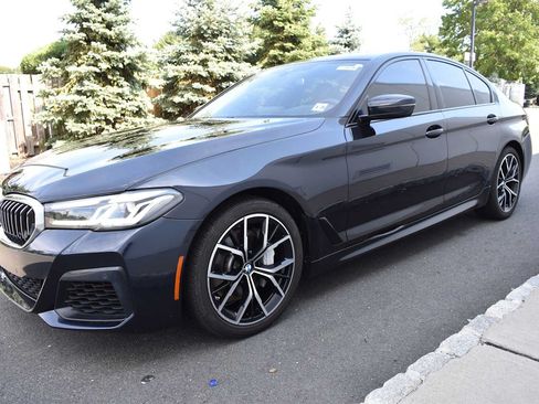 Used 2023 BMW 540i xDrive w/ M Sport Package AWD/4WD image 3