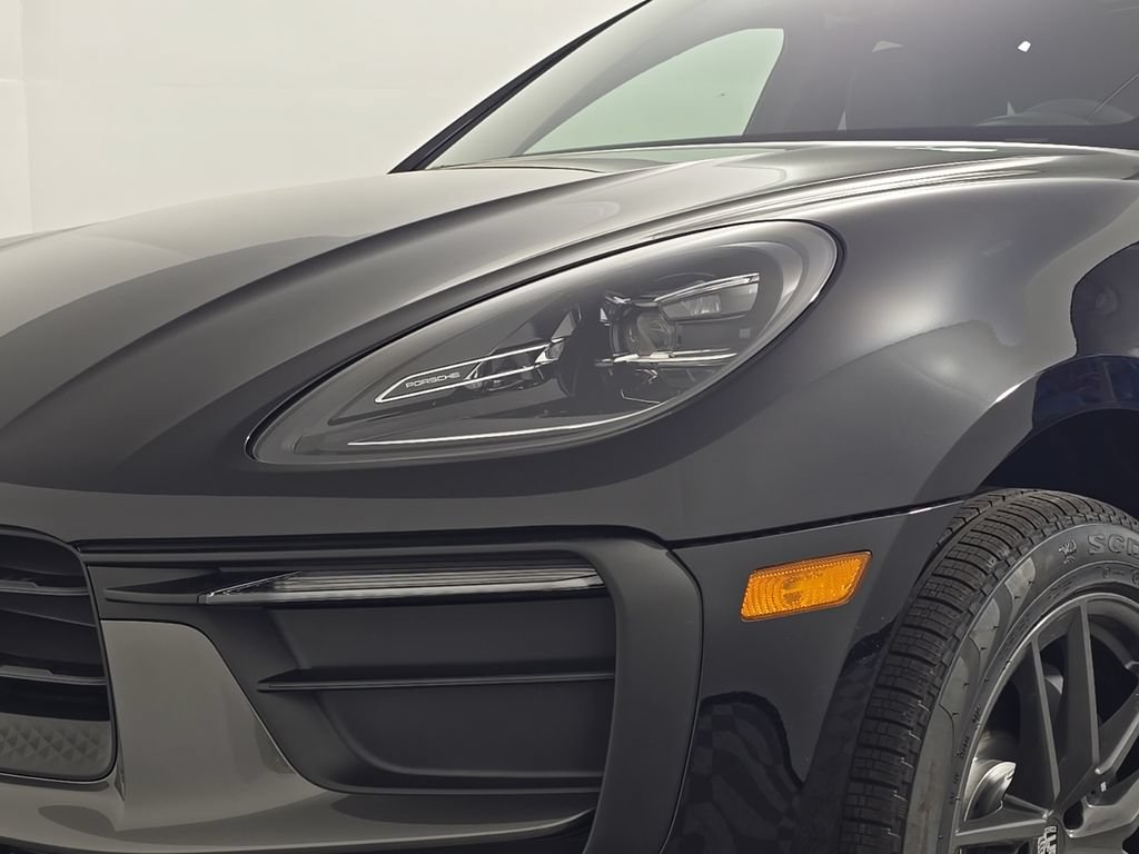 Certified 2026 Porsche Macan Turbo AWD/4WD image 12