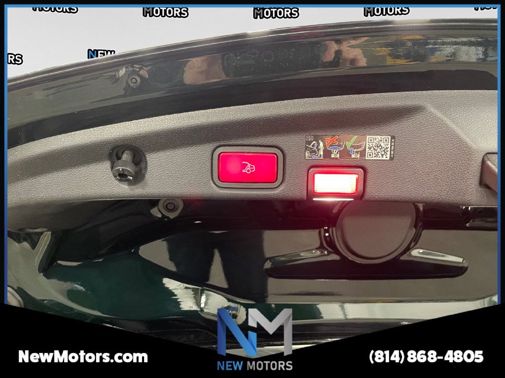 Used 2023 Mercedes-Benz E 450 4MATIC Cabriolet image 16