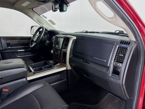 Used 2014 RAM 1500 Laramie w/ Convenience Group AWD/4WD image 30