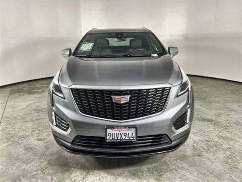 Certified 2025 Cadillac XT5 Luxury image 3