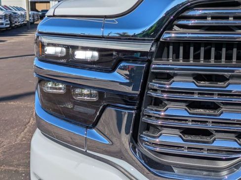 New 2026 RAM 2500 Limited AWD/4WD image 10