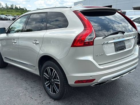Used 2017 Volvo XC60 T5 Dynamic w/ Preferred Option Package FWD image 5
