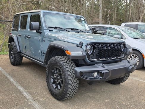 Used 2024 Jeep Wrangler Willys image 3