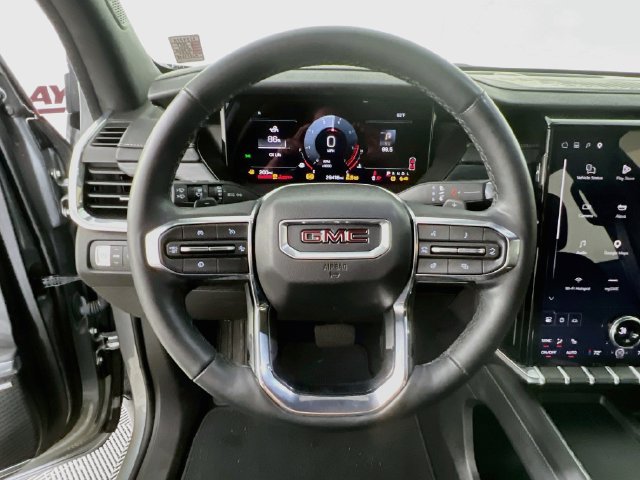 Used 2024 GMC Acadia Elevation w/ Luxury Package FWD image 12