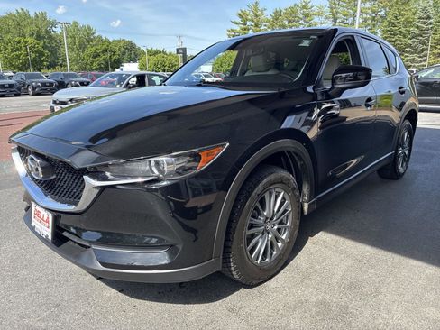 Used 2017 MAZDA CX-5 Touring w/ Preferred Equipment Package AWD/4WD image 3
