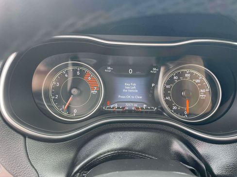 Used 2019 Jeep Cherokee Limited AWD/4WD image 20