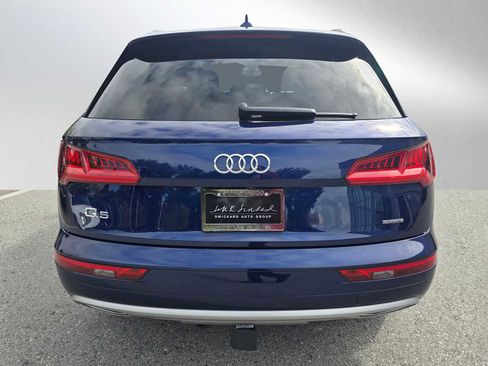 Used 2020 Audi Q5 2.0T Premium w/ Convenience Package image 4