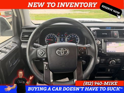 Used 2018 Toyota 4Runner TRD Off-Road Premium AWD/4WD image 16