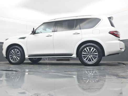 Used 2024 Nissan Armada SL w/ Captain's Chairs Package RWD image 26