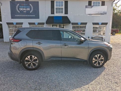 Used 2021 Nissan Rogue SV FWD image 6