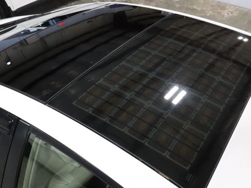 Used 2010 Toyota Prius Five FWD image 8