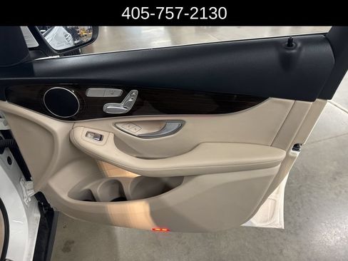Used 2022 Mercedes-Benz GLC 300 image 21