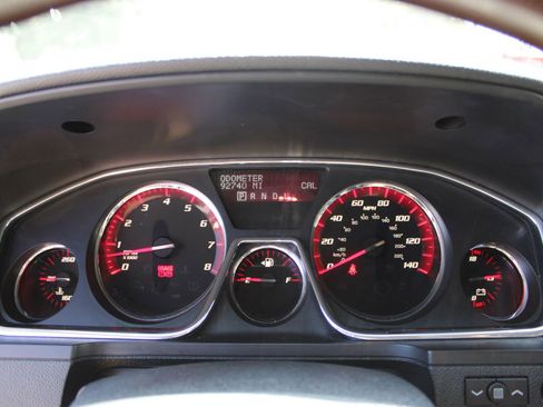 Used 2016 GMC Acadia Denali image 17