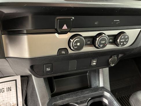 Used 2019 Toyota Tacoma SR image 24