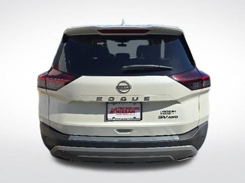 Used 2023 Nissan Rogue SV w/ SV Premium B Package AWD/4WD image 4