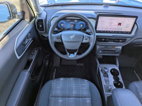 New 2025 Ford Bronco Sport Heritage w/ Convenience Package image 16