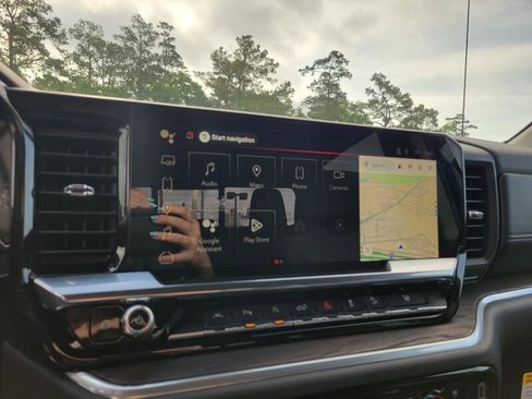 New 2026 GMC Sierra 1500 SLT AWD/4WD image 18