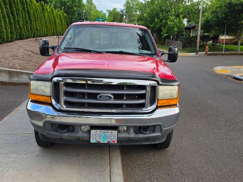 Used 2001 Ford F250 XLT AWD/4WD image 2